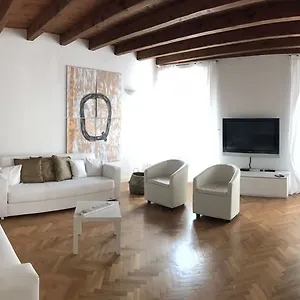 Quarenghi16 Πανσιόν