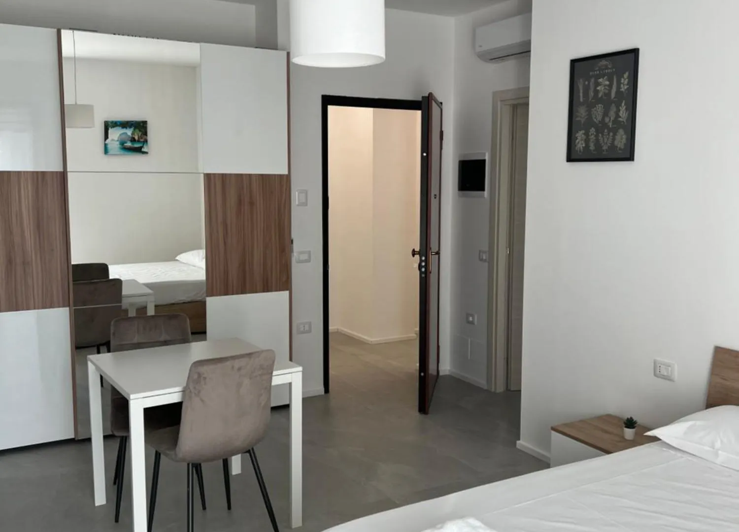 Imperial Bergamo Apartment 0*,